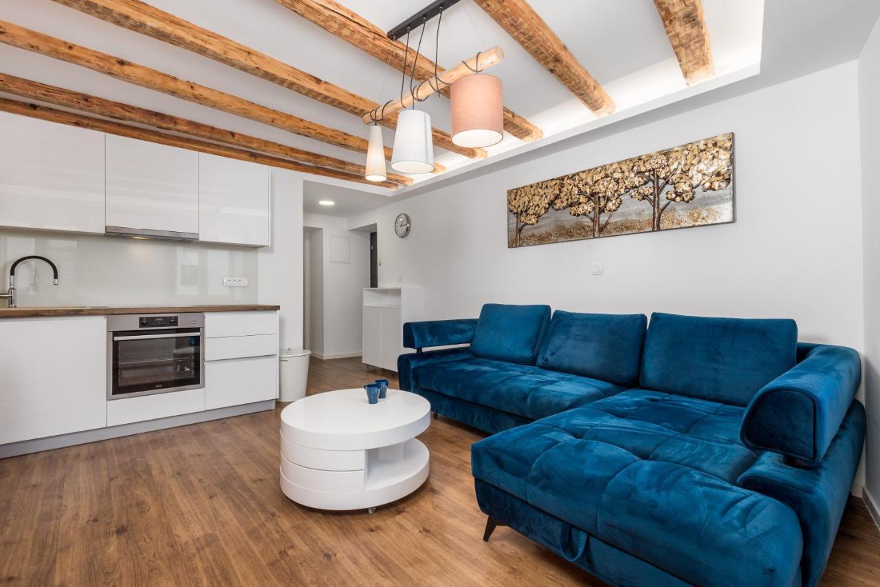 Central Apartments Dalmatina Риека Экстерьер фото