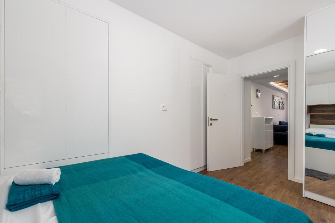 Central Apartments Dalmatina Риека Экстерьер фото